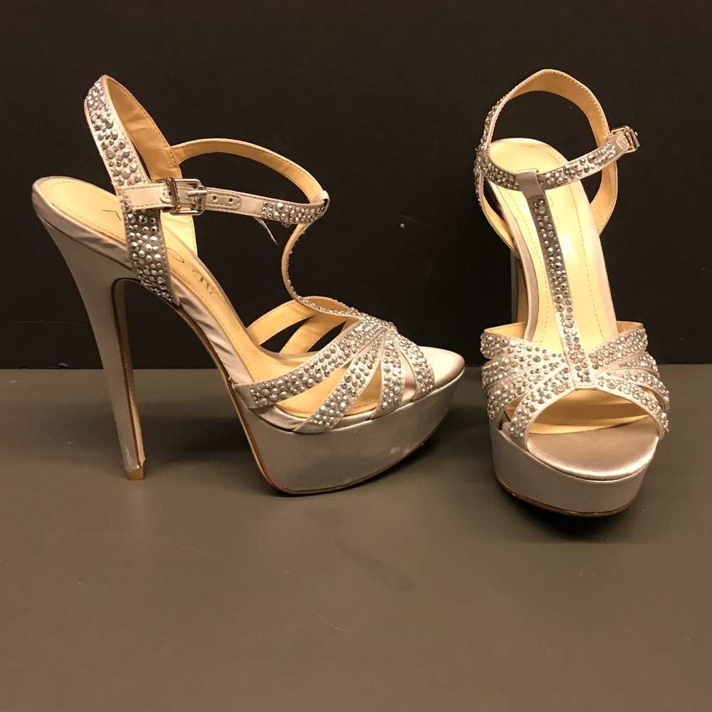Women’s dress rhinestone platform sandals ALDO
